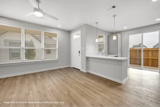 $2,049 | 10112 Conover Cmns Circle, Fort Worth, TX 76108