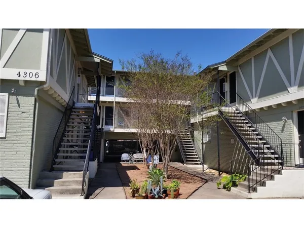 $1,495 | 4306 Avenue A, Unit 109, Austin, TX 78751