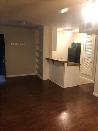 $1,495 | 4306 Avenue A, Unit 109, Austin, TX 78751