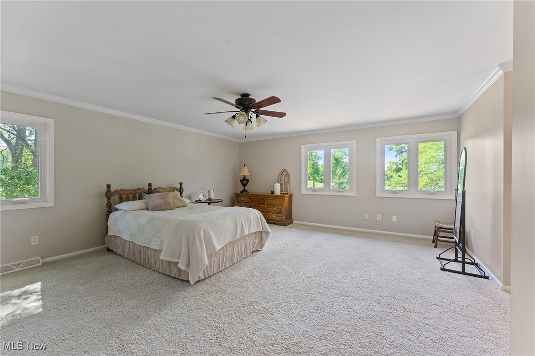 1175 East Calla Road, Unit C215 Youngstown, OH 44514 - Photo 23 of 44 Huge bedroom