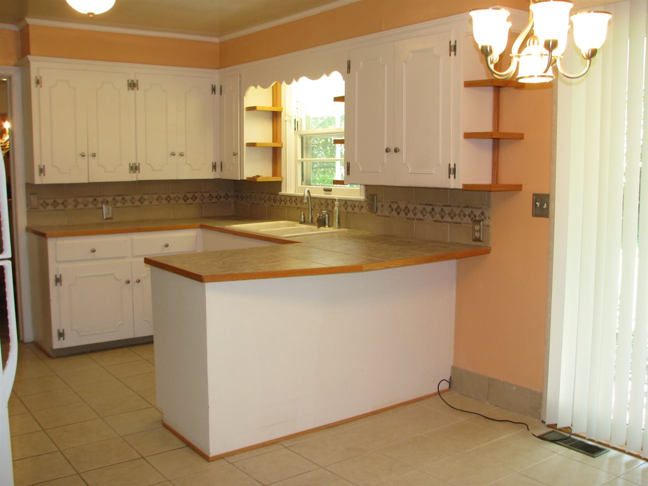 216 Edgewood Road Staunton, VA 24401 - Photo 6 of 28 Gallery Image 6