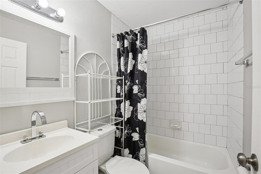 2461 Rhodesian Drive, Unit 7 Clearwater, FL 33763 - Photo 14 of 28