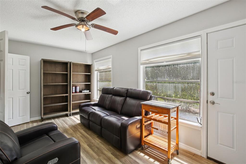 2461 Rhodesian Drive, Unit 7 Clearwater, FL 33763 - Photo 26 of 28