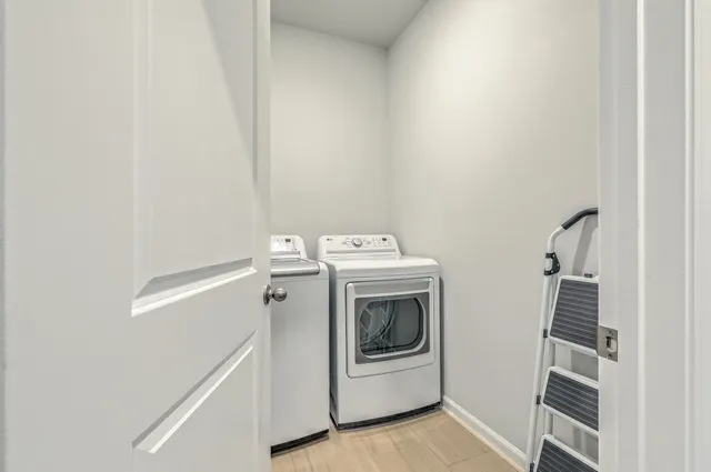 $499,998 | 431 Canal Crossing Way, Huger, SC 29450