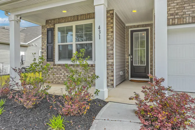 $499,998 | 431 Canal Crossing Way, Huger, SC 29450