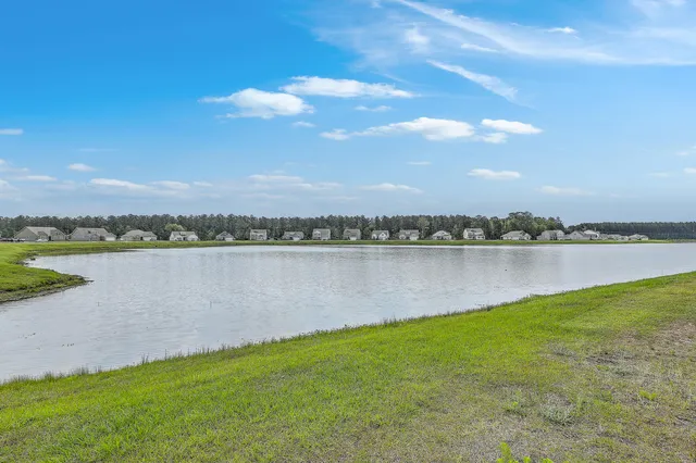 $499,998 | 431 Canal Crossing Way, Huger, SC 29450