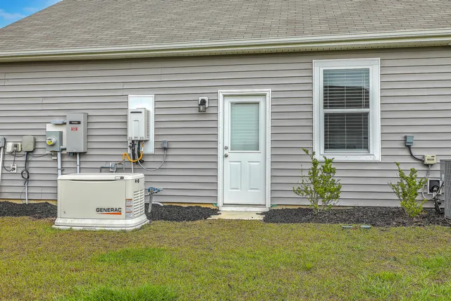 $499,998 | 431 Canal Crossing Way, Huger, SC 29450