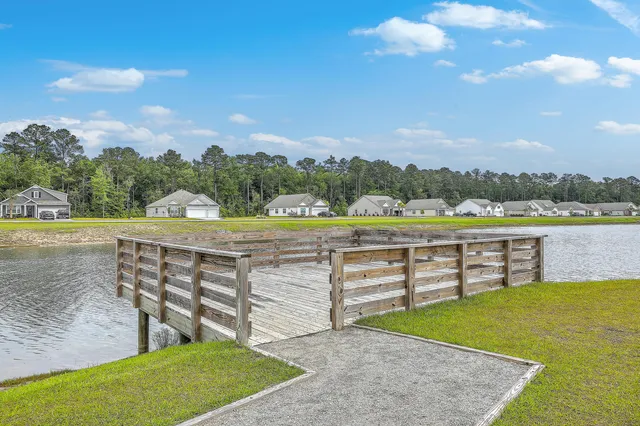 $499,998 | 431 Canal Crossing Way, Huger, SC 29450