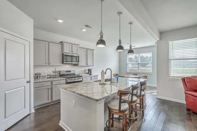 $499,998 | 431 Canal Crossing Way, Huger, SC 29450