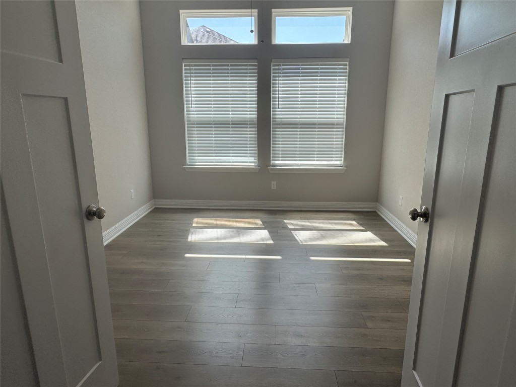 812 Karst Cove Georgetown, TX 78628 - Photo 13 of 40