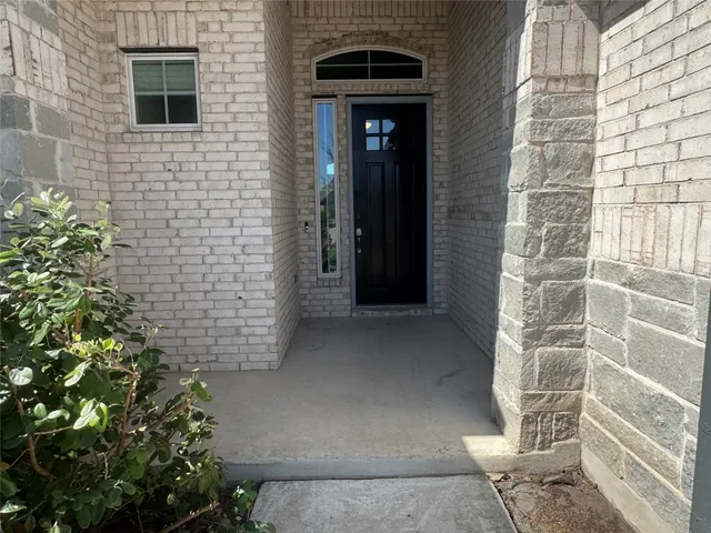 $2,800 | 812 Karst Cove, Georgetown, TX 78628