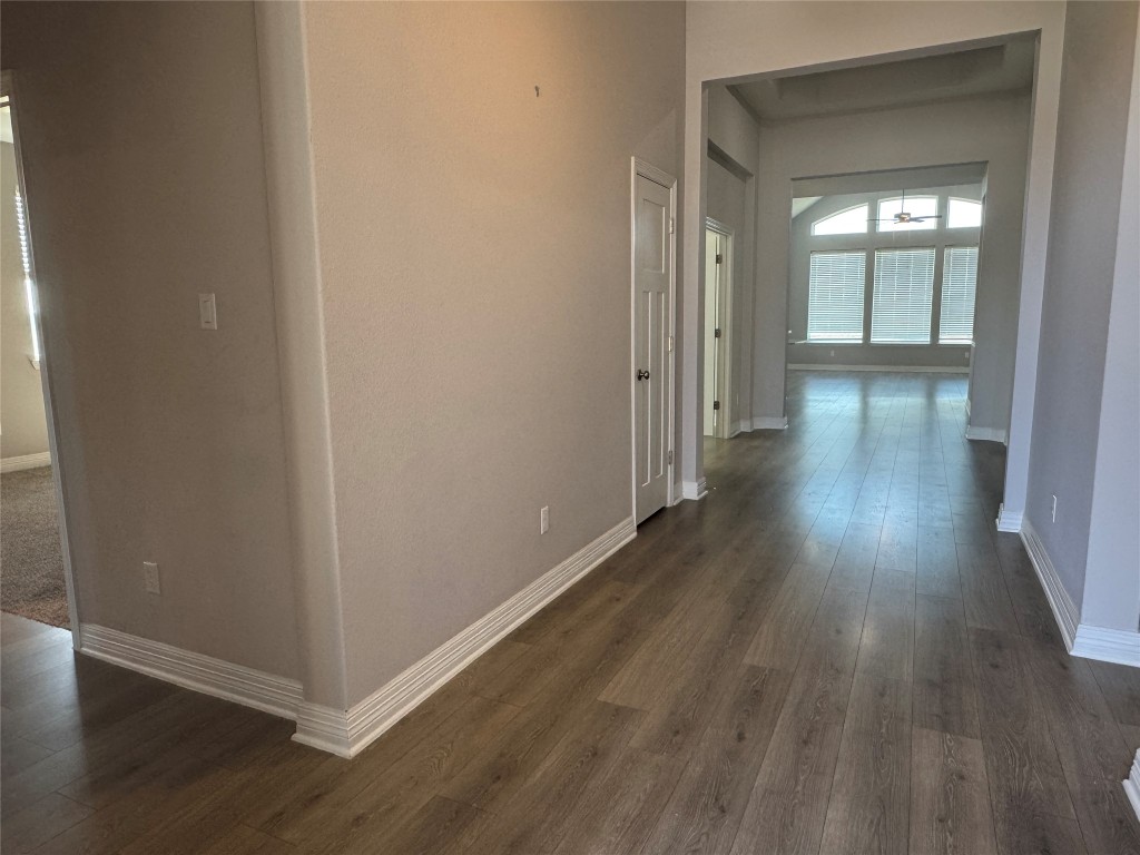 812 Karst Cove Georgetown, TX 78628 - Photo 5 of 40