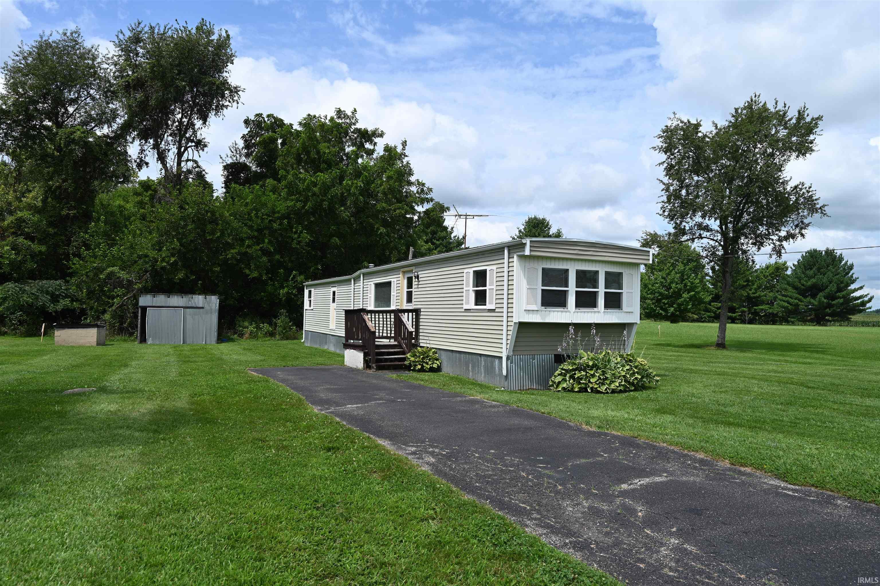 5910 North 1000 West Rochester, IN 46975 - Photo 1 of 29 Gallery Image 1