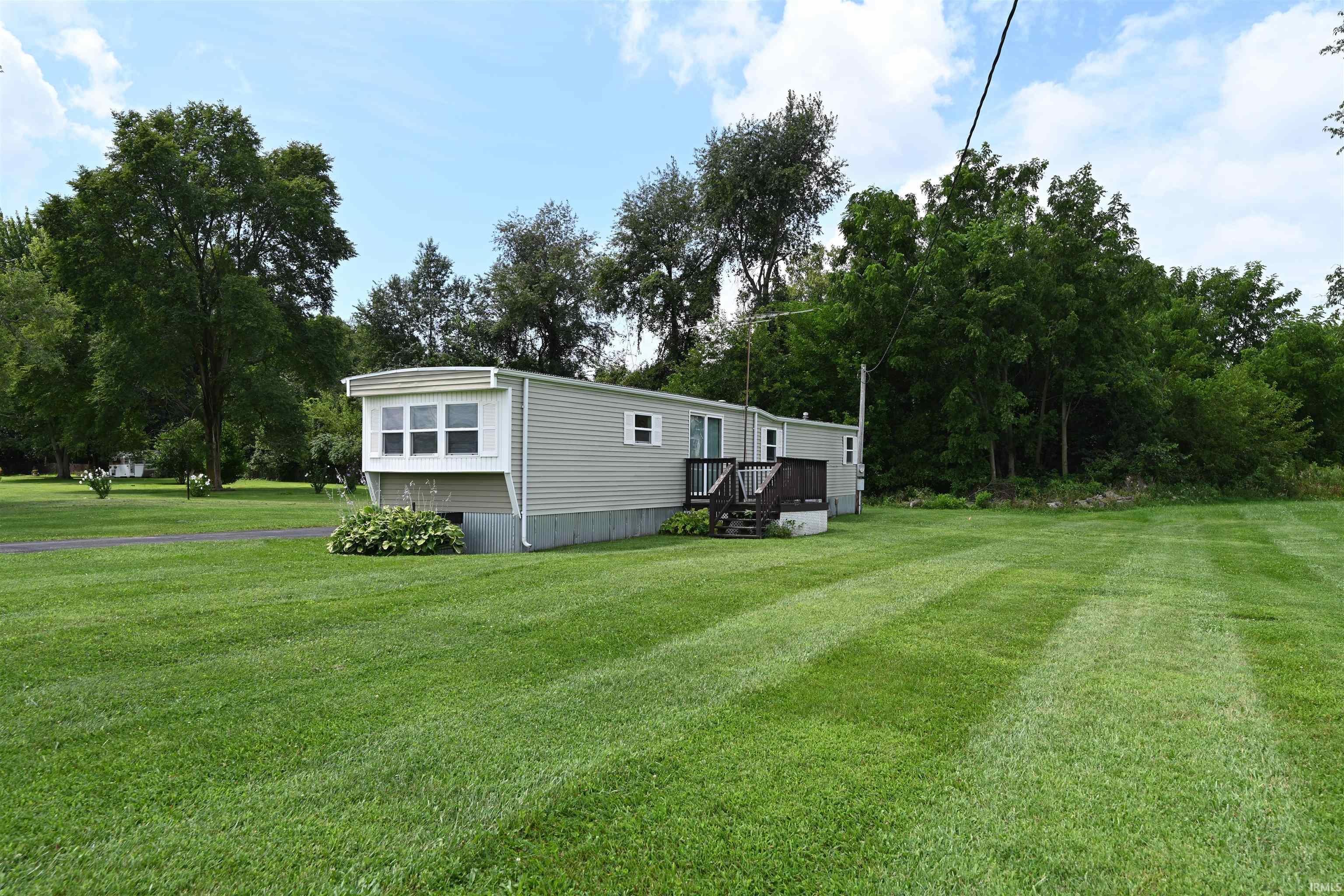 5910 North 1000 West Rochester, IN 46975 - Photo 5 of 29 Gallery Image 5