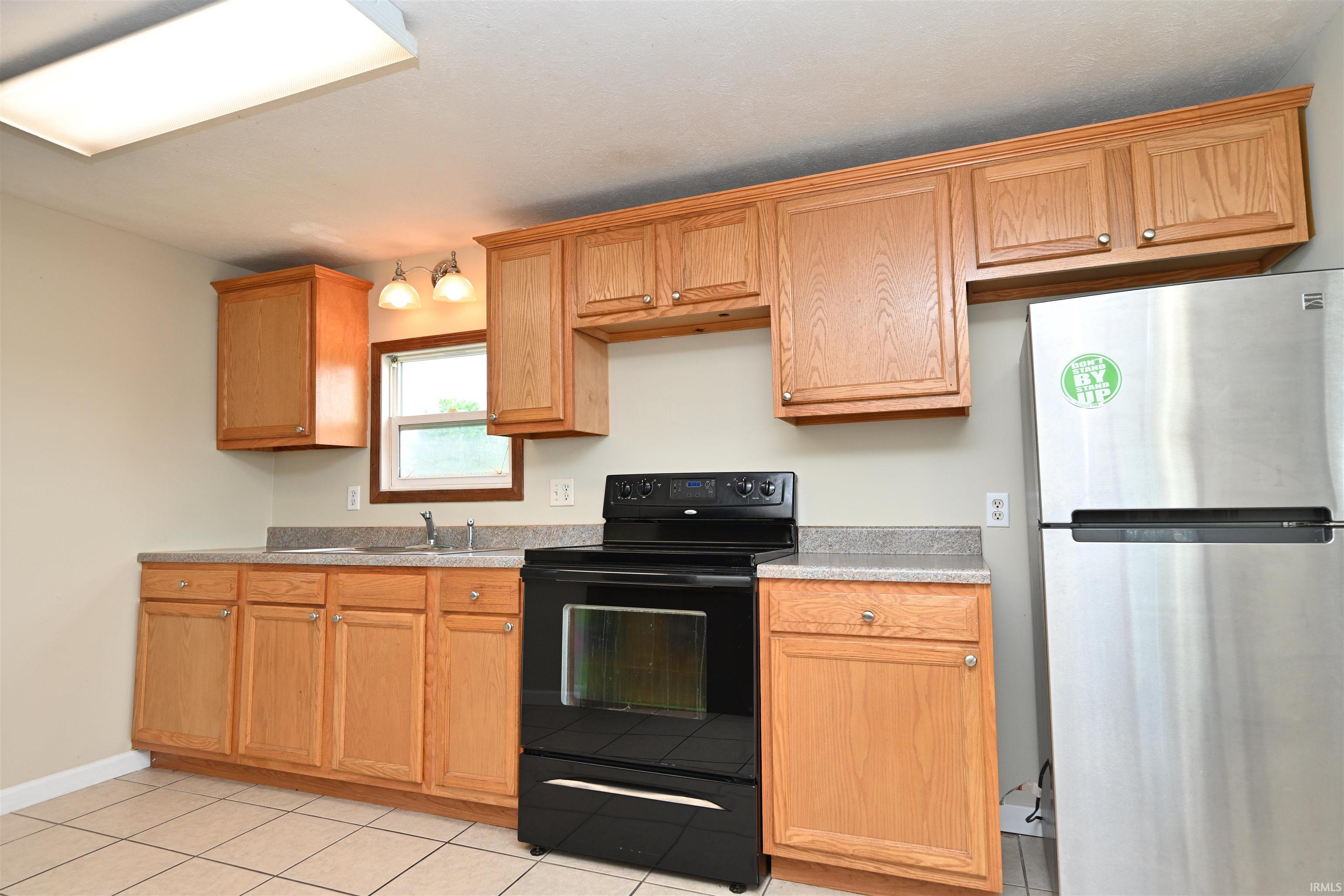 5910 North 1000 West Rochester, IN 46975 - Photo 9 of 29 Gallery Image 9