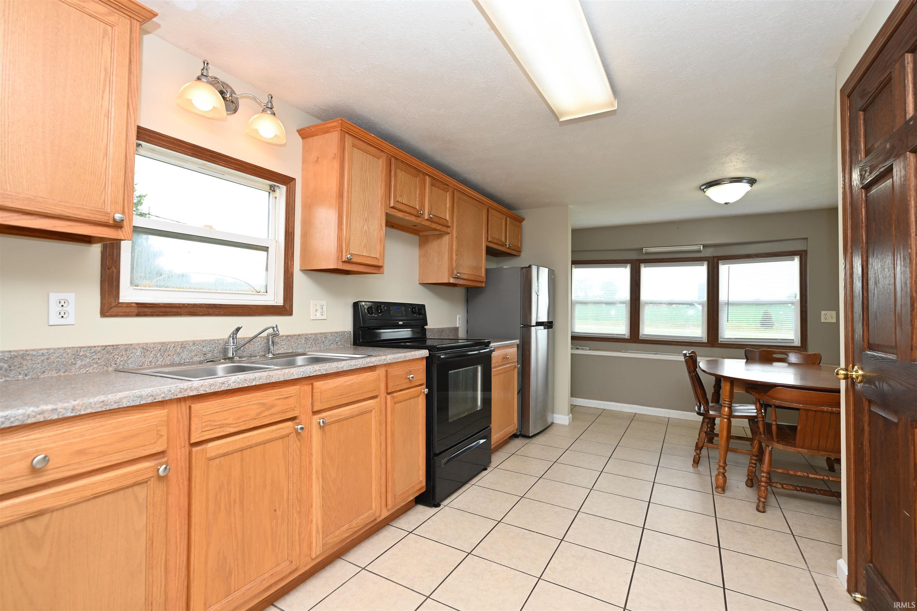 5910 North 1000 West Rochester, IN 46975 - Photo 10 of 29 Gallery Image 10
