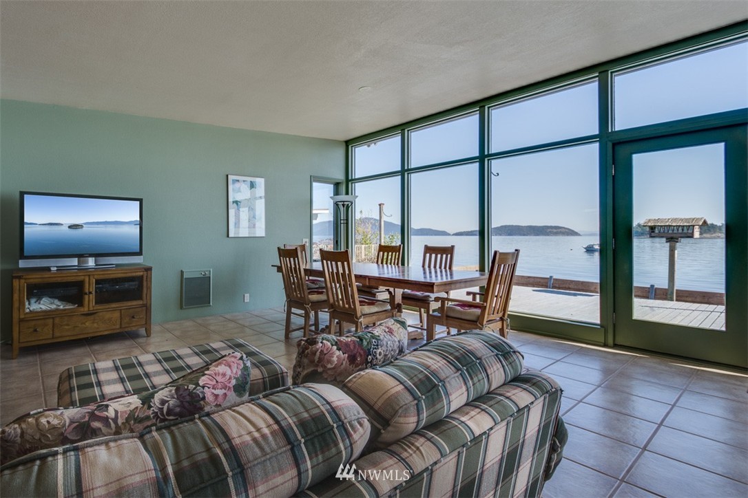 5279 Guemes Island Road Anacortes, WA 98221 - Photo 6 of 20 Gallery Image 6