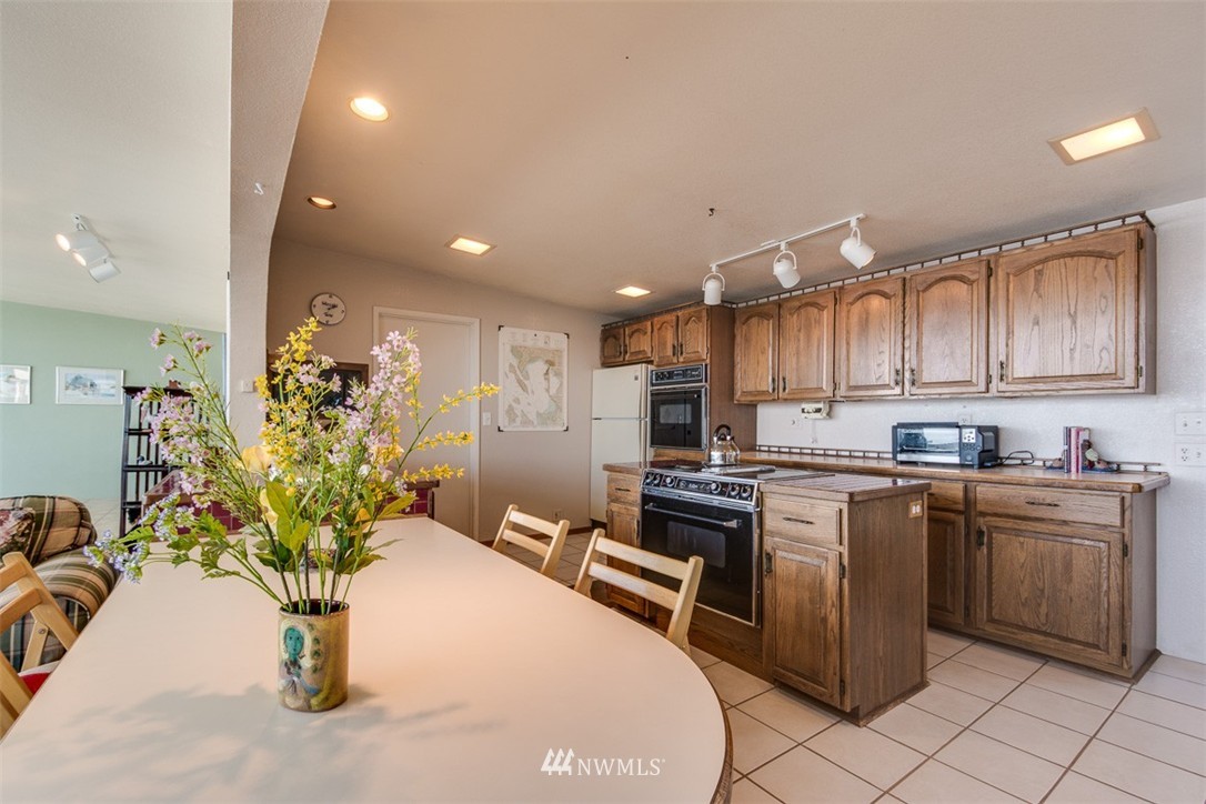 5279 Guemes Island Road Anacortes, WA 98221 - Photo 9 of 20 Gallery Image 9