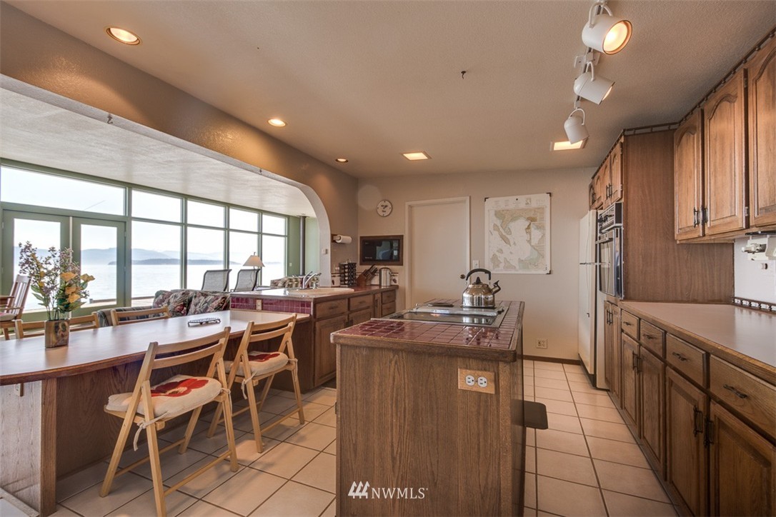 5279 Guemes Island Road Anacortes, WA 98221 - Photo 10 of 20 Gallery Image 10