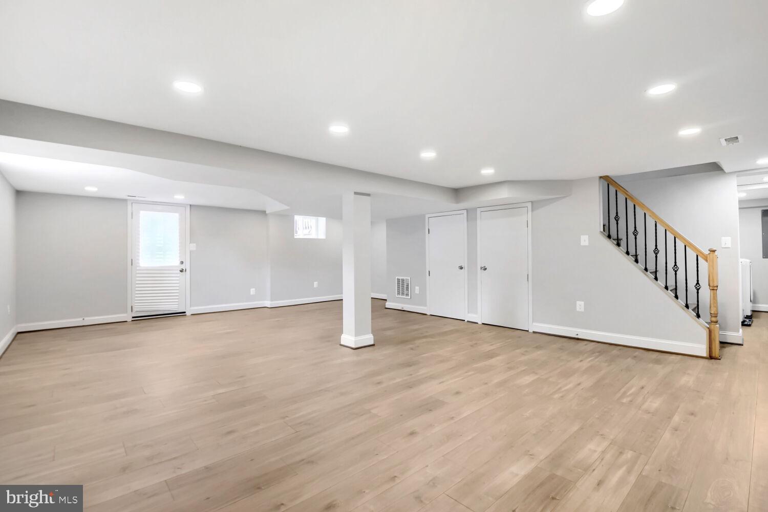 4912 Ridge Road Baltimore, MD 21237 - Photo 13 of 36 Family Room