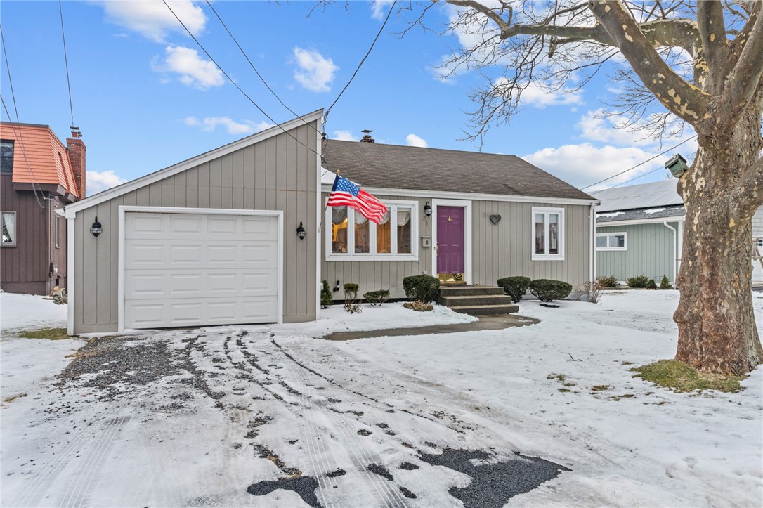 31 Brookwood Road Bristol, RI 02809 - Photo 1 of 32 Gallery Image 1