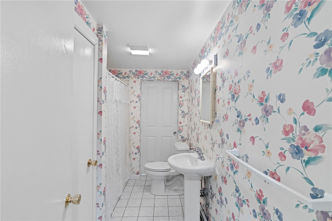 31 Brookwood Road Bristol, RI 02809 - Photo 19 of 32 Gallery Image 19