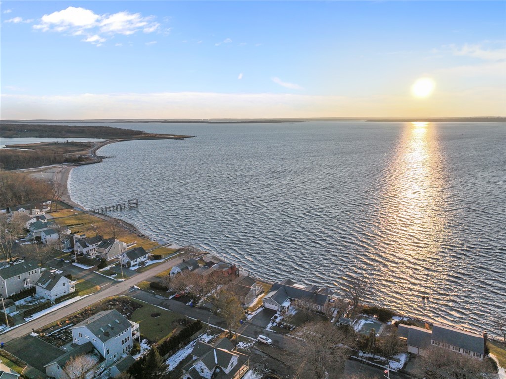 31 Brookwood Road Bristol, RI 02809 - Photo 28 of 32 Gallery Image 28