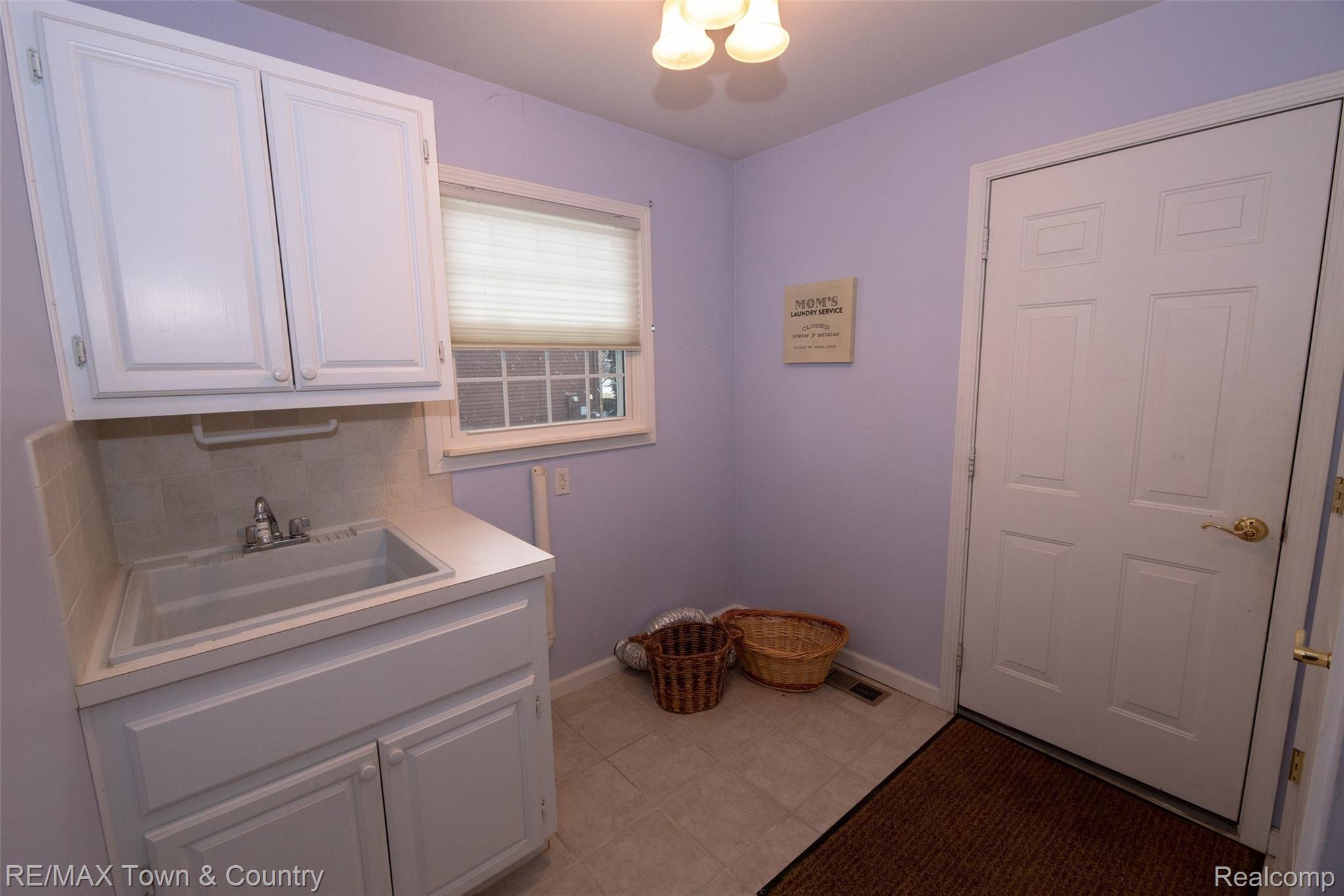 6359 Yorkshire North Riding Road Flint, MI 48532 - Photo 25 of 27 25.jpg