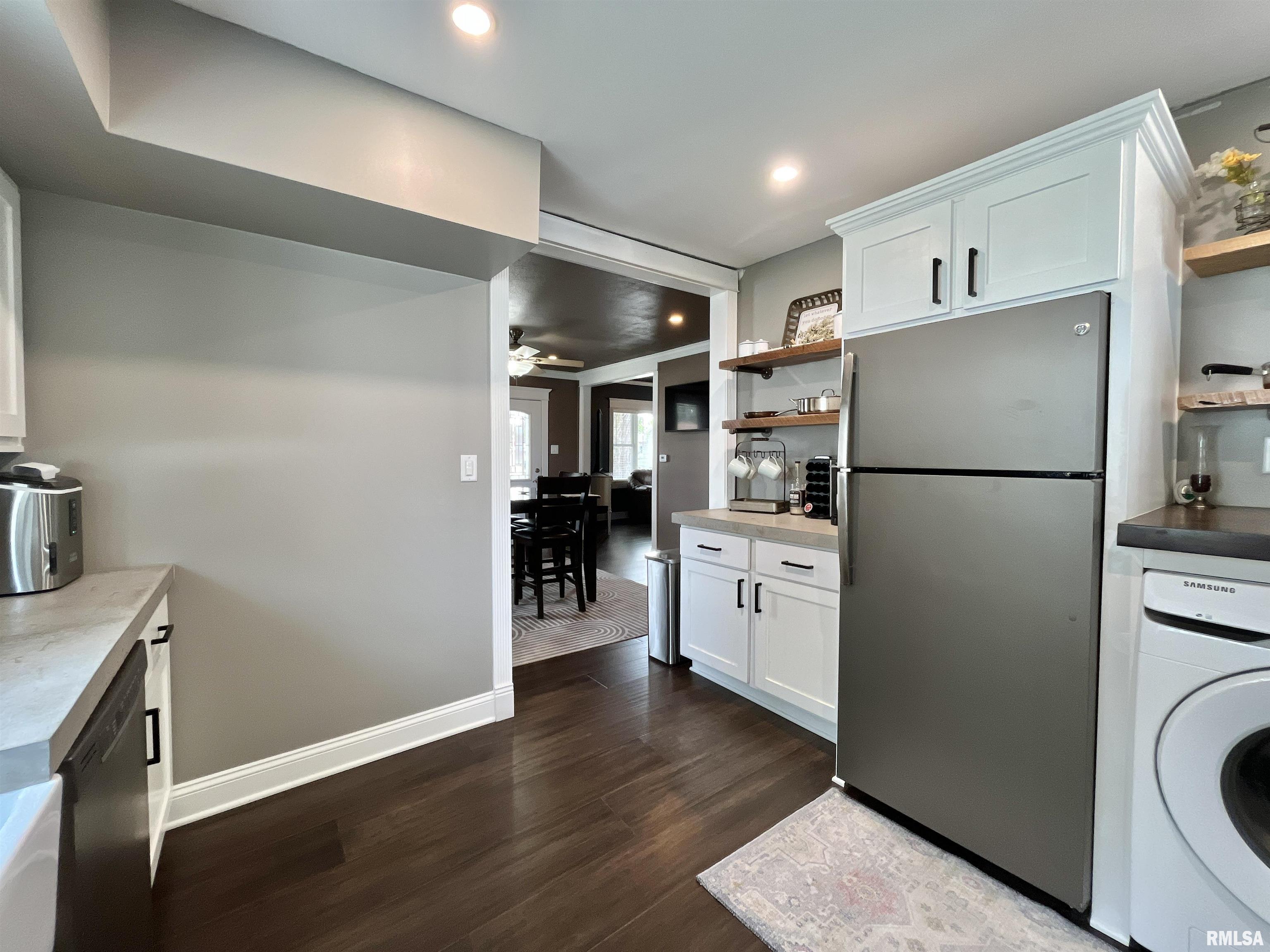 801 16th Avenue Fulton, IL 61252 - Photo 11 of 43