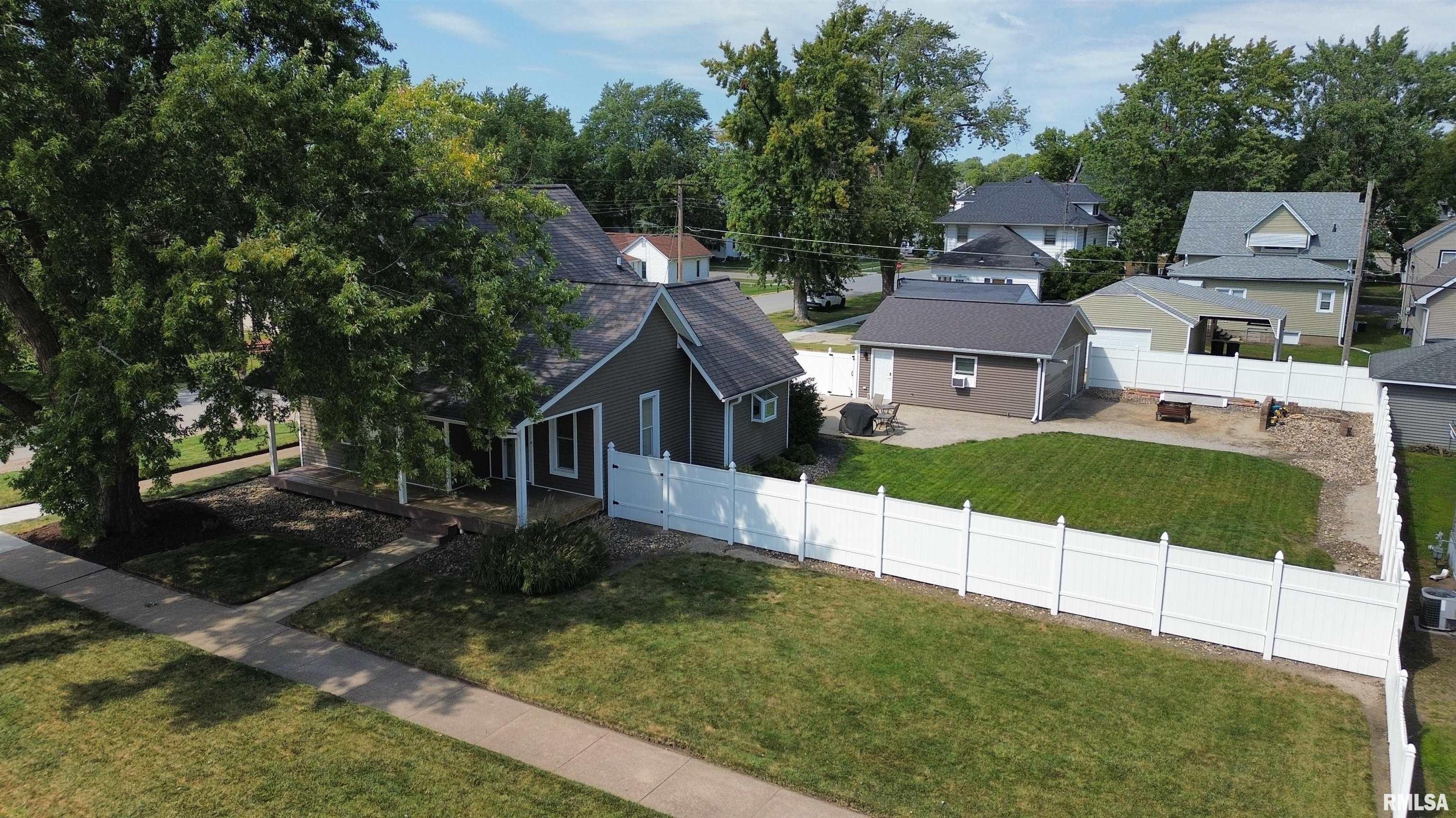 801 16th Avenue Fulton, IL 61252 - Photo 30 of 43