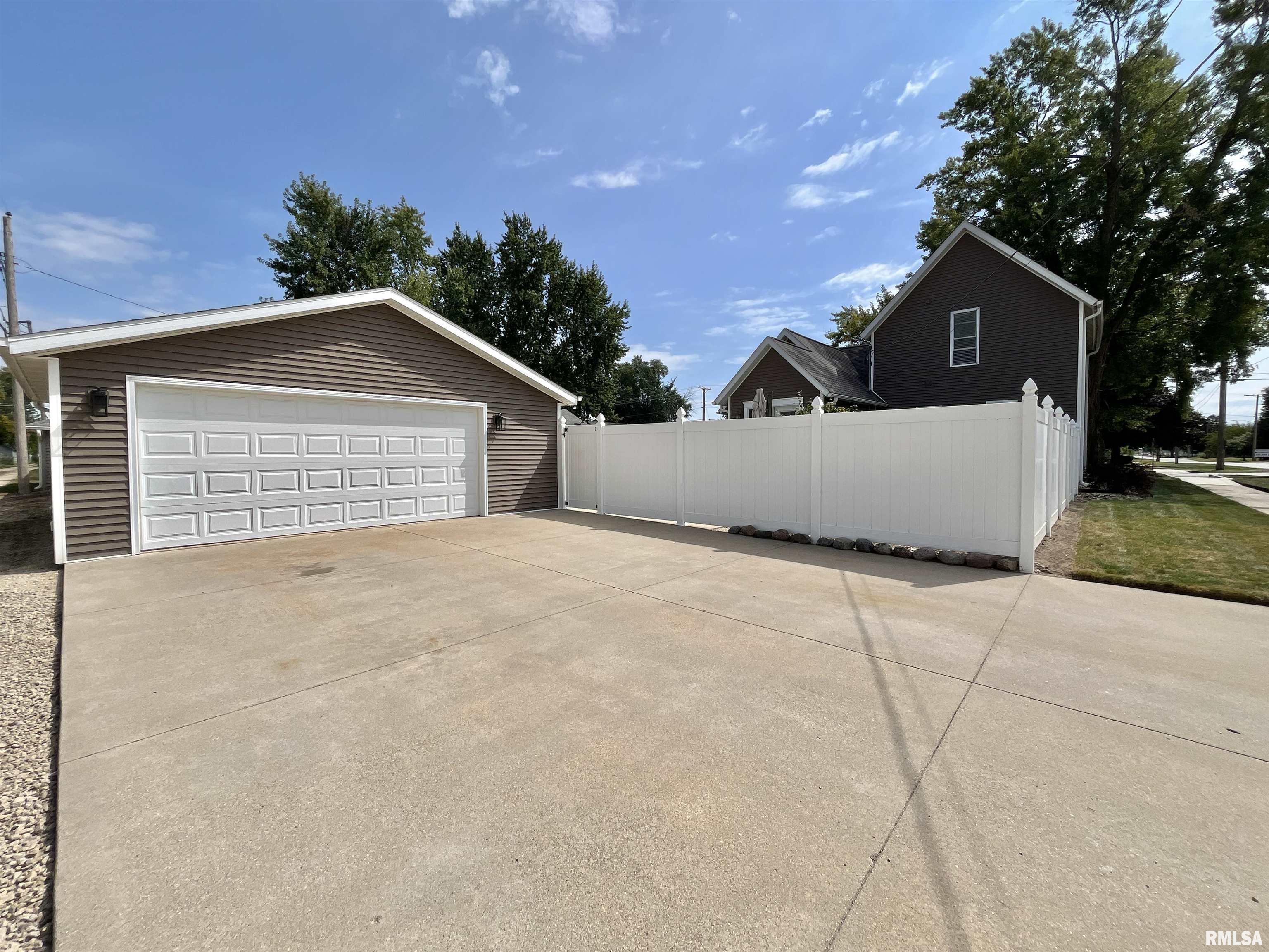 801 16th Avenue Fulton, IL 61252 - Photo 33 of 43