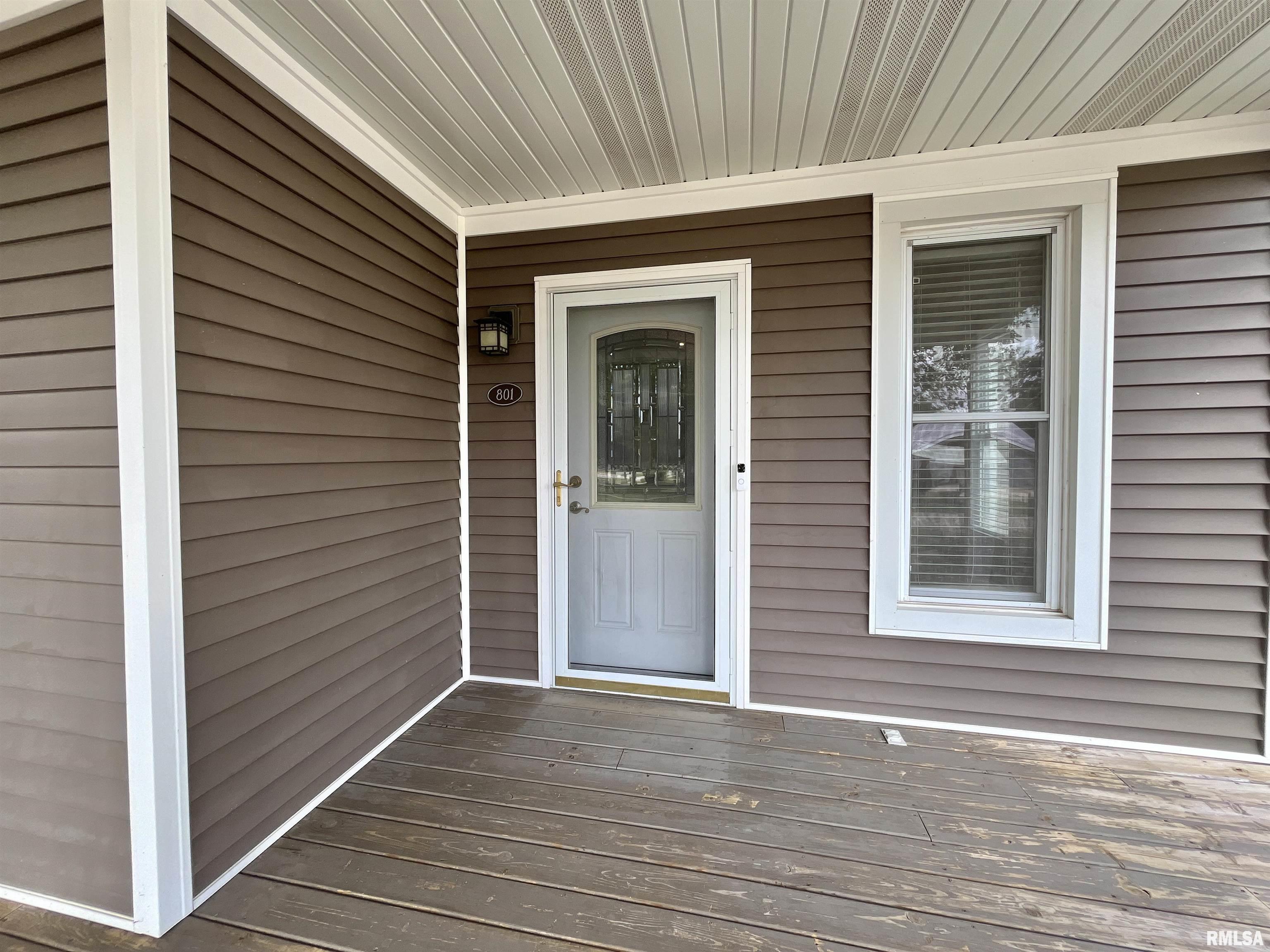 801 16th Avenue Fulton, IL 61252 - Photo 4 of 43