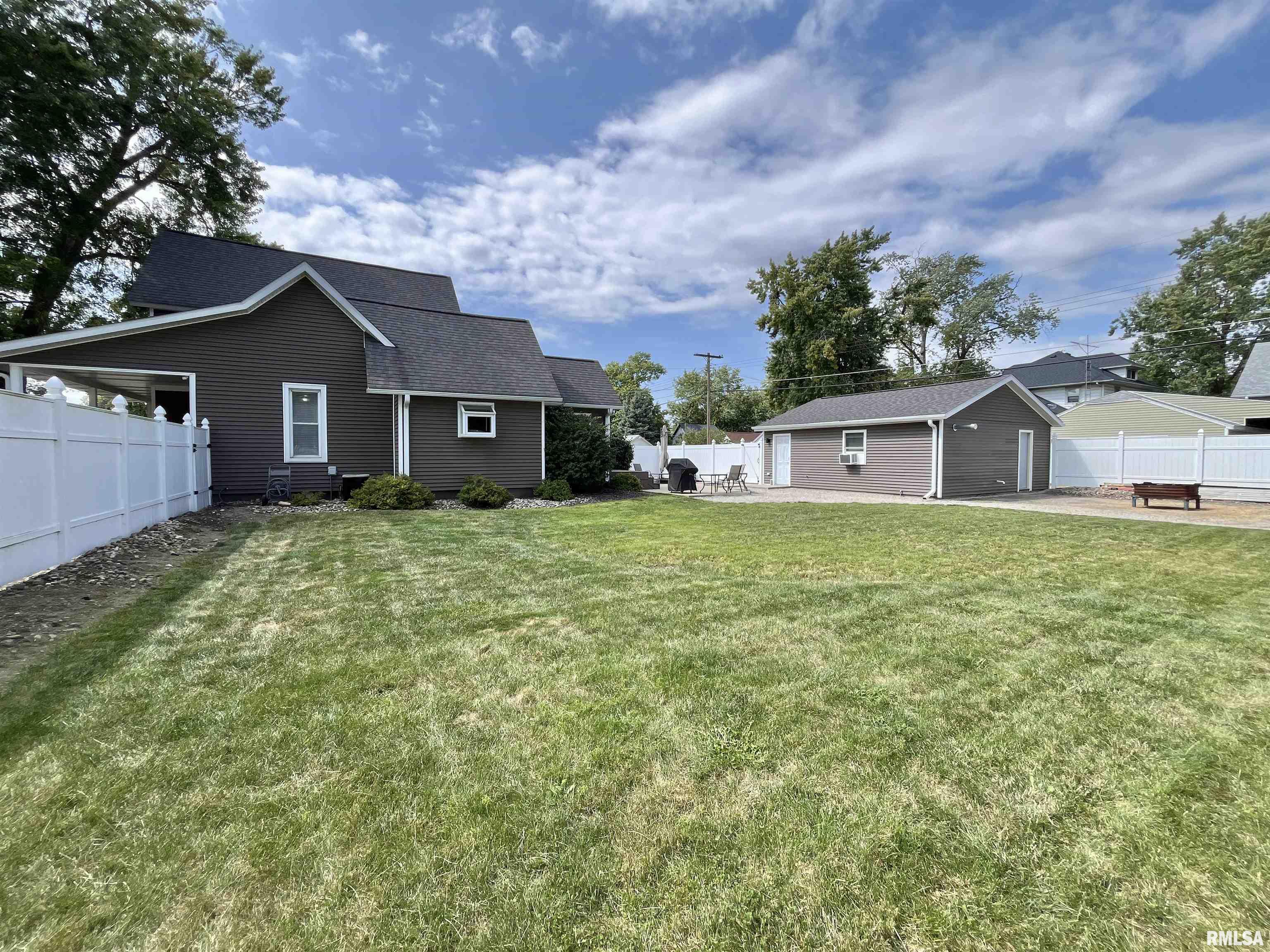 801 16th Avenue Fulton, IL 61252 - Photo 41 of 43