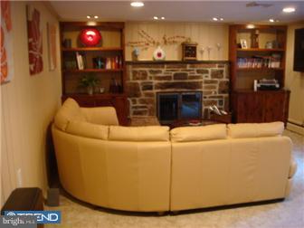 801 Hoover Road Blue Bell, PA 19422 - Photo 12 of 12 Family Room