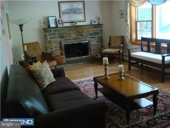 801 Hoover Road Blue Bell, PA 19422 - Photo 5 of 12 Living Room