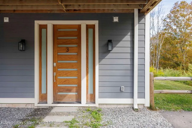 $1,125,000 | 3 South Street, Windham, NY 12496