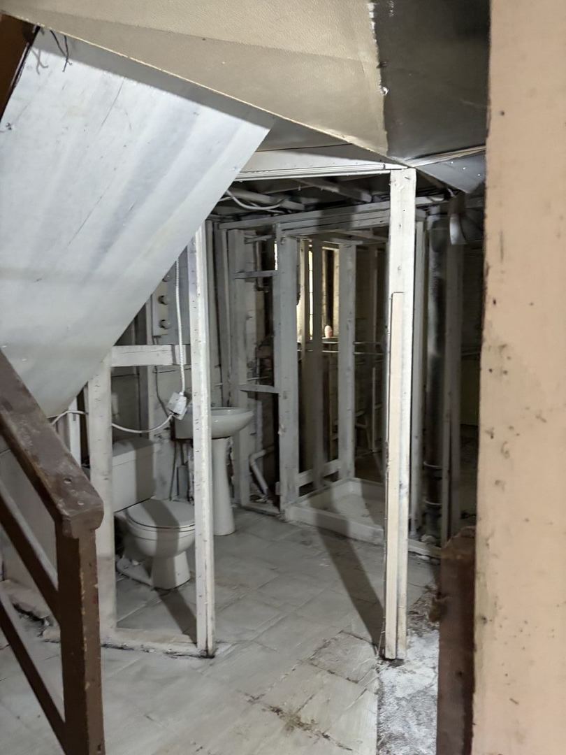 6331 South Winchester Avenue Chicago, IL 60636 - Photo 15 of 30 a view of entryway