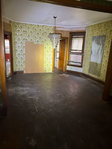 $95,000 | 6331 South Winchester Avenue, Chicago, IL 60636