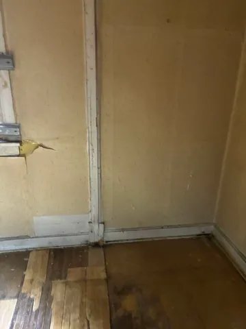 $95,000 | 6331 South Winchester Avenue, Chicago, IL 60636