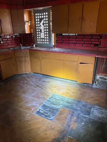 $95,000 | 6331 South Winchester Avenue, Chicago, IL 60636