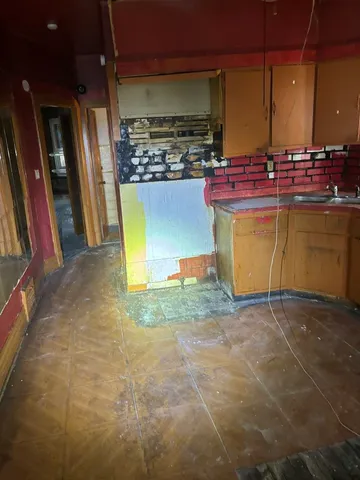 $95,000 | 6331 South Winchester Avenue, Chicago, IL 60636