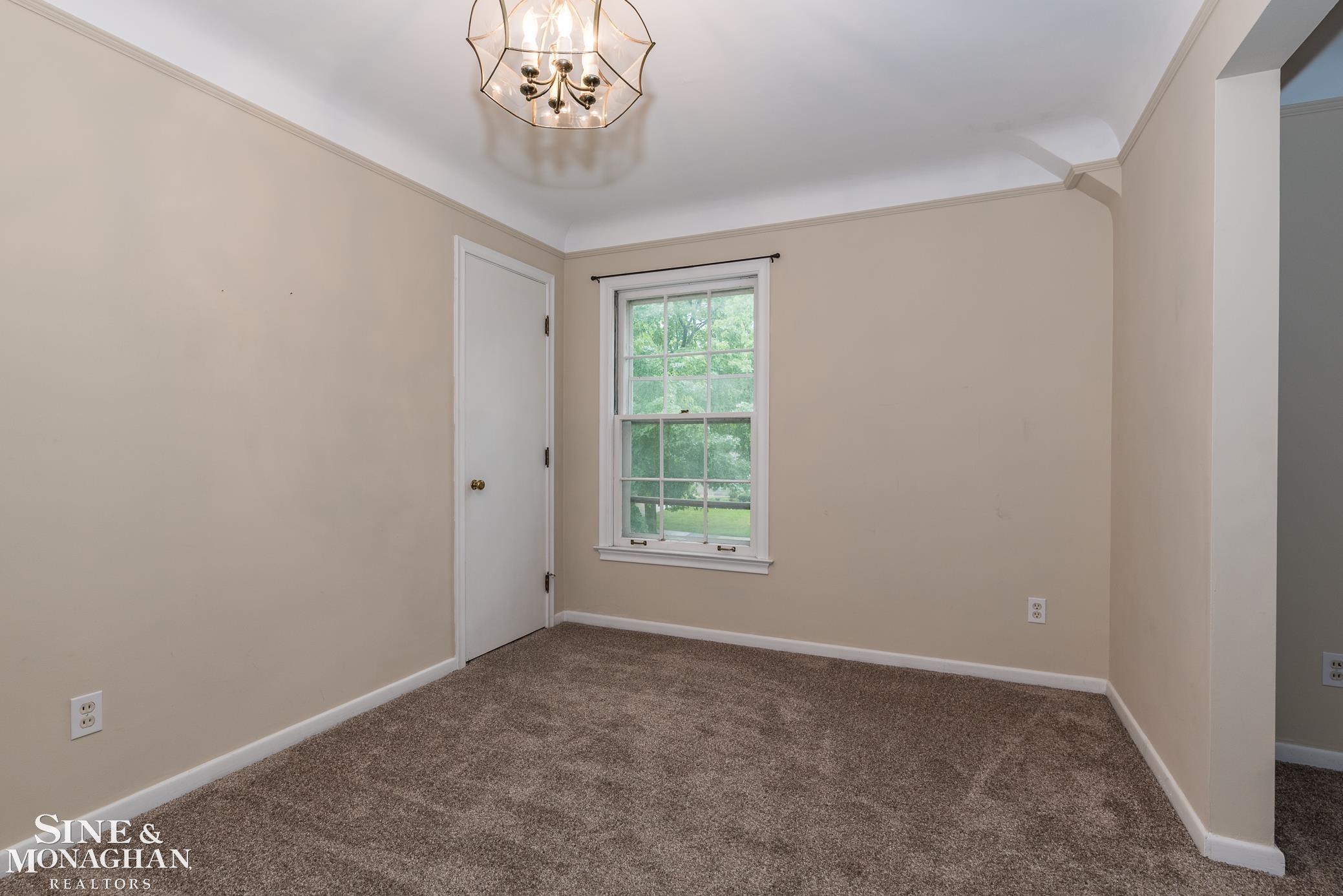 949 Harcourt Road Grosse Pointe, MI 48230 - Photo 13 of 18