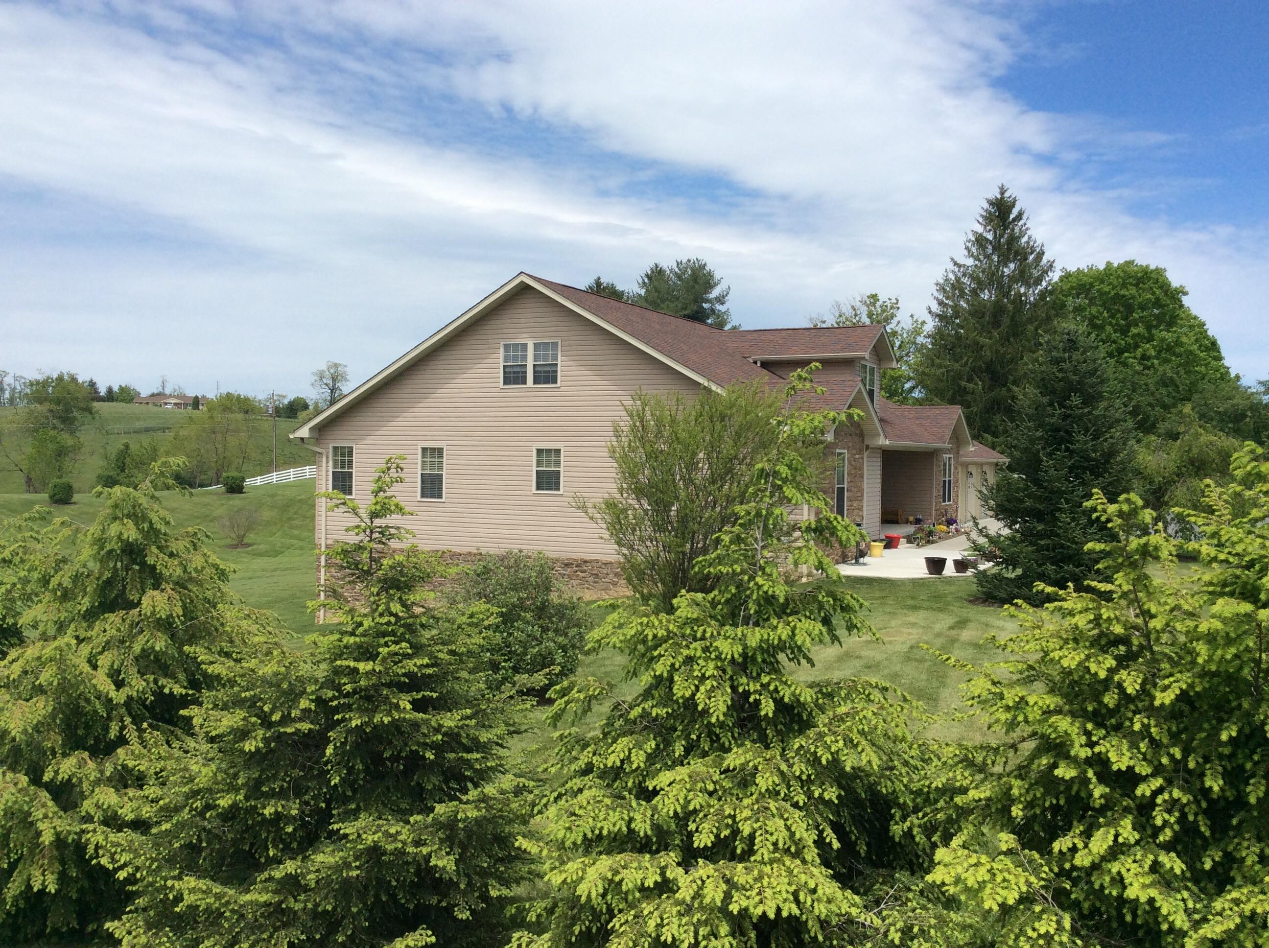 2935 Davis Stuart Road Lewisburg, WV 24901 - Photo 11 of 75 Gallery Image 11