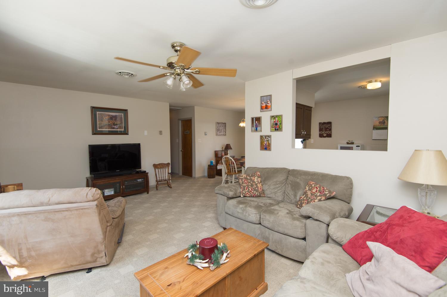 6858 North Tara Road Federalsburg, MD 21632 - Photo 4 of 30 Living Room