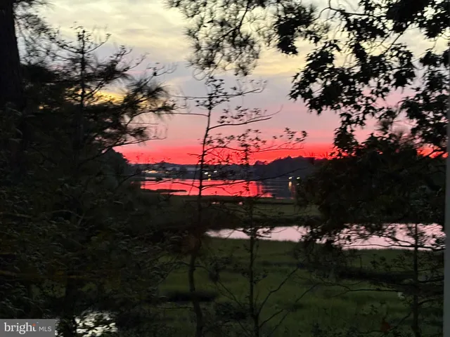 $2,300,000 | 10313 Thirty Knots Lane, Berlin, MD 21811