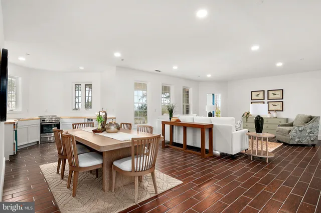 $2,300,000 | 10313 Thirty Knots Lane, Berlin, MD 21811