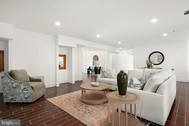 $2,300,000 | 10313 Thirty Knots Lane, Berlin, MD 21811