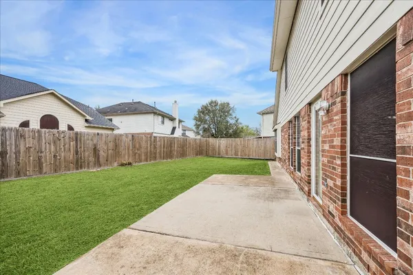 $2,300 | 5606 Cozy Terrace Lane, Houston, TX 77084