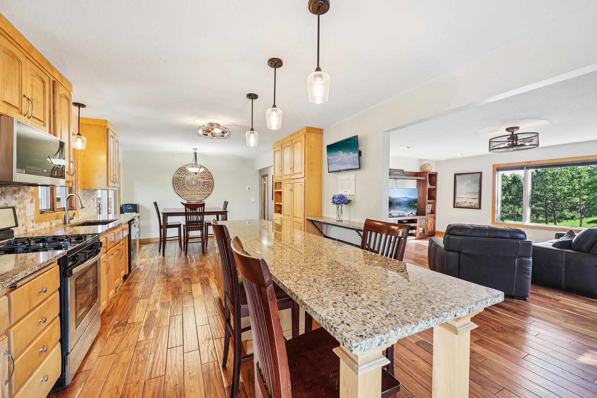 935 Ridge Pass Hudson, WI 54016 - Photo 6 of 79