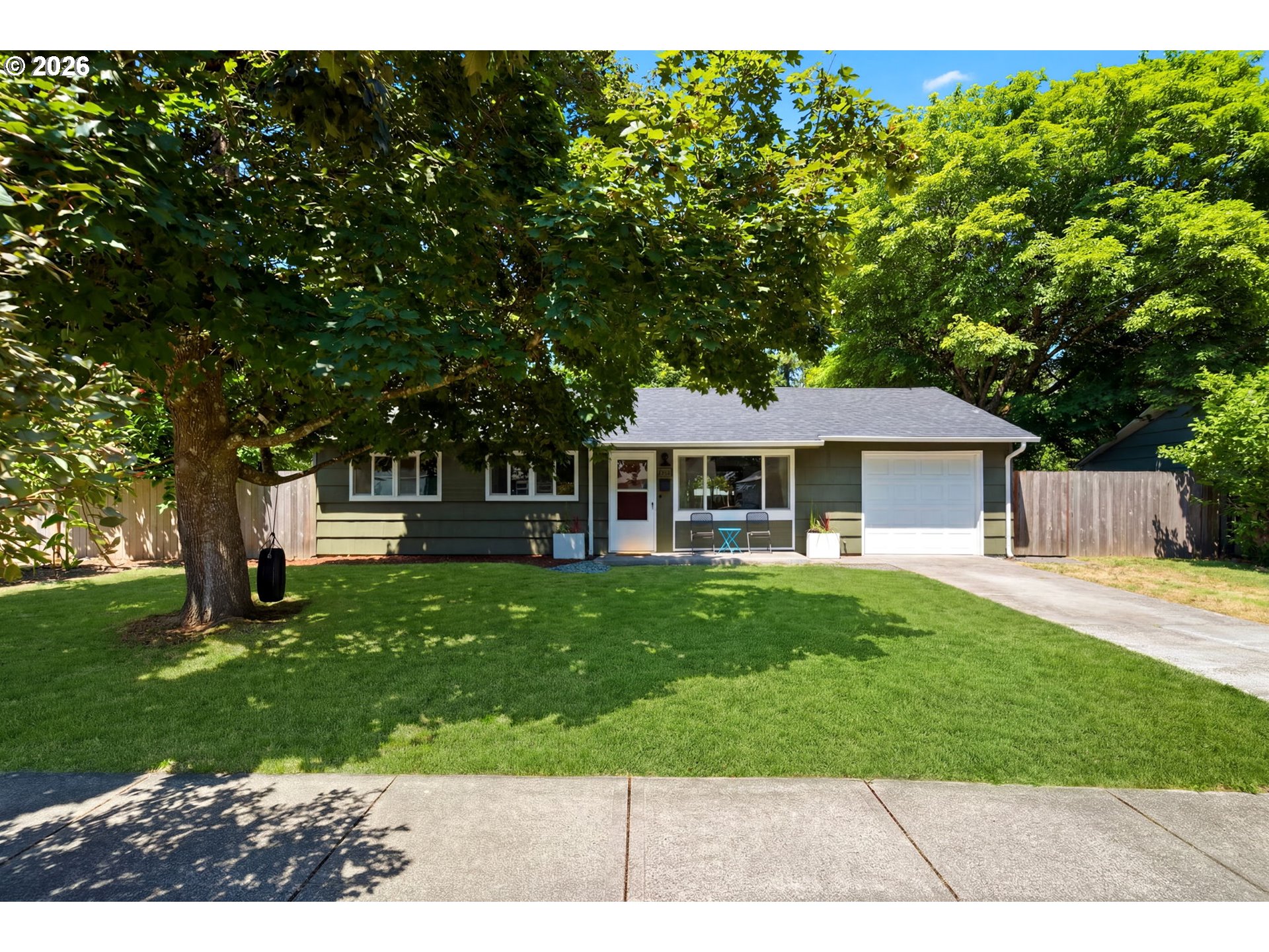 11555 Southwest 11th Street Beaverton, OR 97005 - Photo 3 of 38
